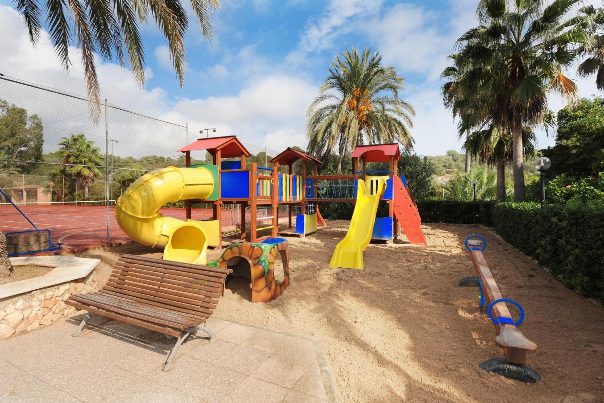 Grupotel Club Cala Marsal - New Reopening 2025 ปอร์โตโคลอม ภายนอก รูปภาพ